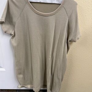 lululemon athletica Swiftly Size 14- Short Sleeve Knit Tee — Taupe Beige